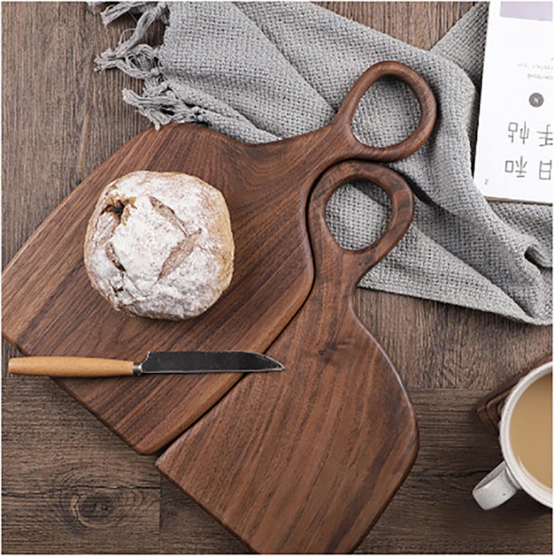 Kitchen With Baking Area - ألواح تقطيع صلبة من الجوز الأسود،